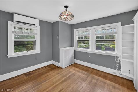 2228 Chatfield Drive Cleveland Heights OH 44106