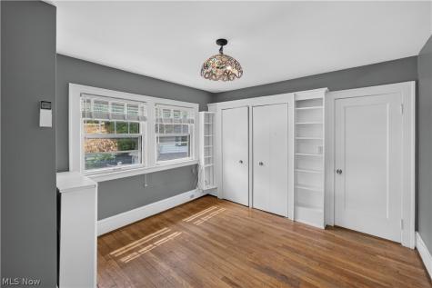 2228 Chatfield Drive Cleveland Heights OH 44106