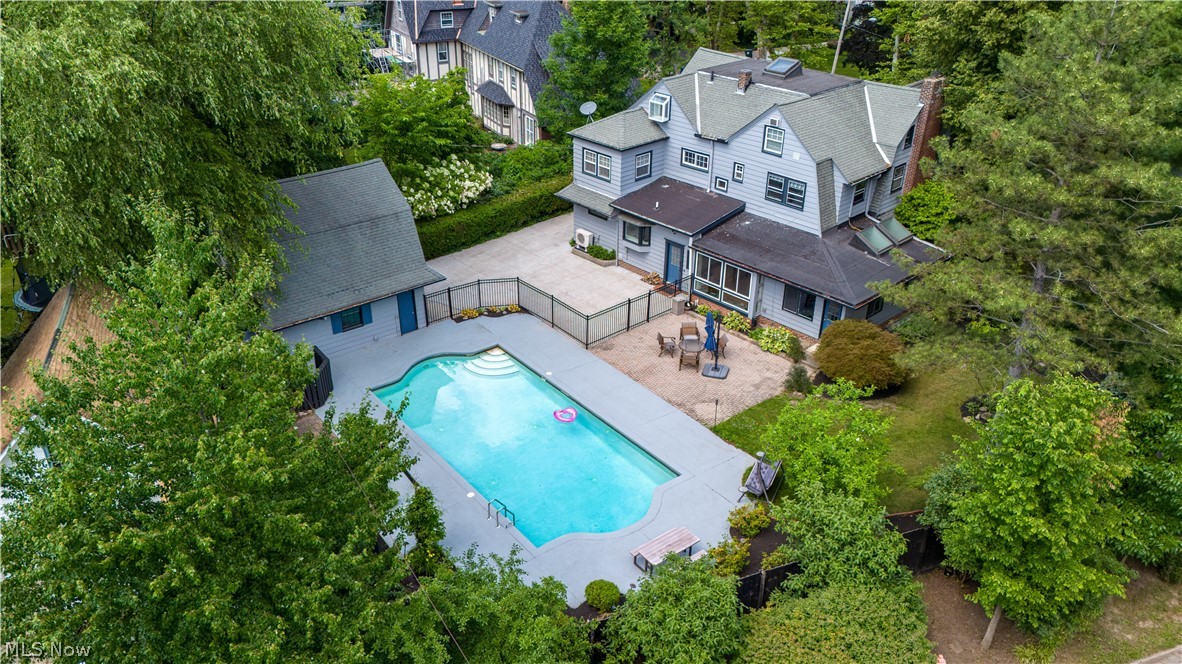 2228 Chatfield Drive Cleveland Heights OH 44106