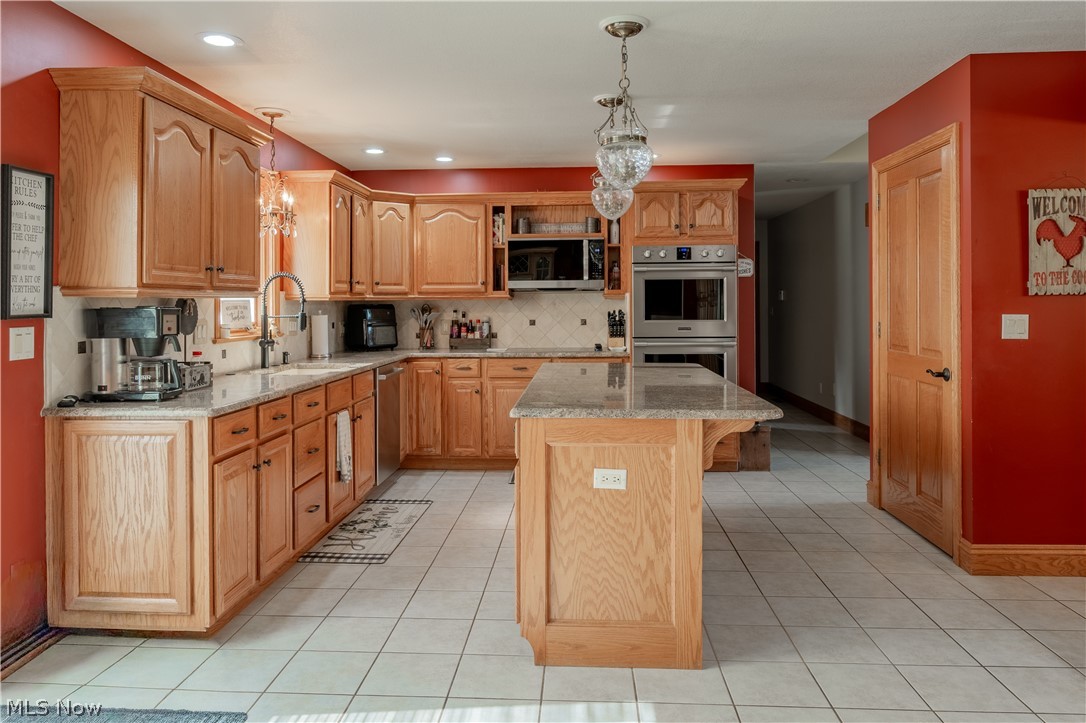 1064 Fairfield School Road Columbiana OH 44408