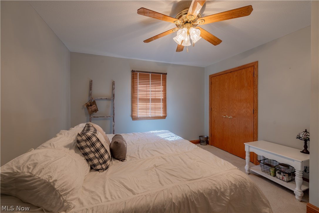 1064 Fairfield School Road Columbiana OH 44408