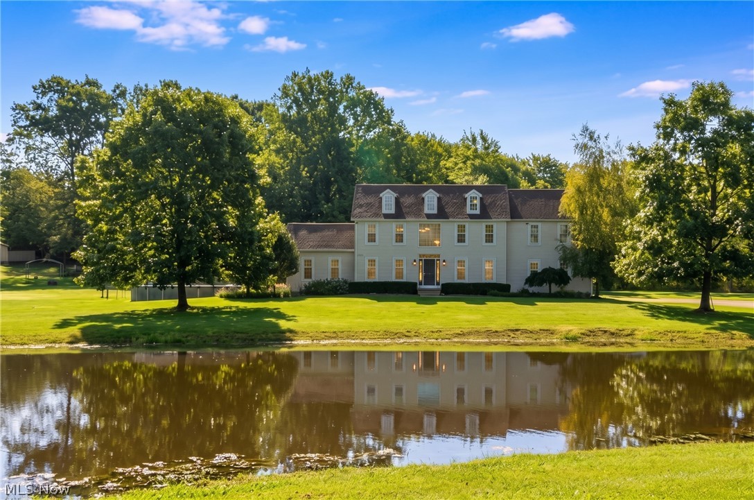 1064 Fairfield School Road Columbiana OH 44408