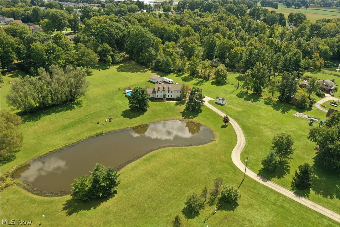 1064 Fairfield School Road Columbiana OH 44408