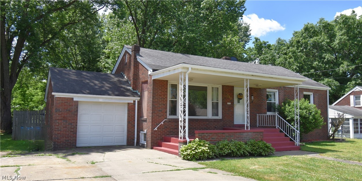 311 Sanderson Avenue Campbell OH 44405