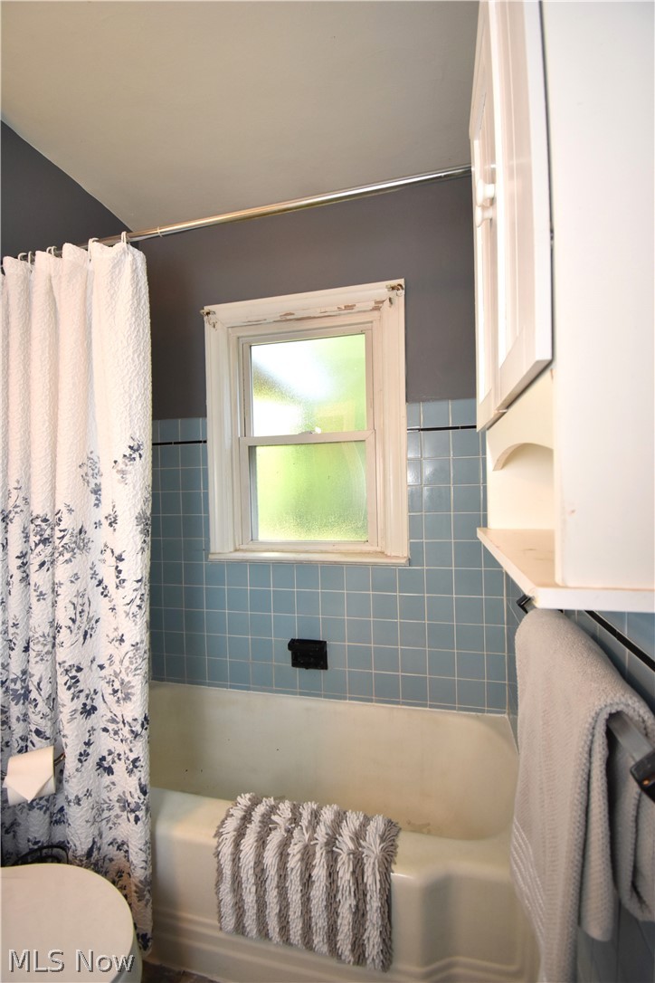311 Sanderson Avenue Campbell OH 44405