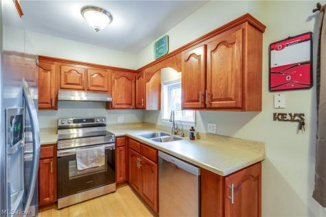 561 N River Road Munroe Falls OH 44262