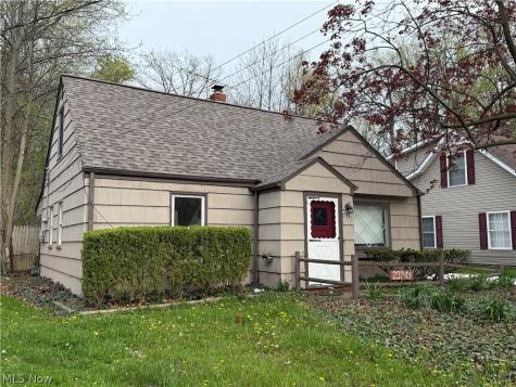 23340 Williams Avenue Euclid OH 44123