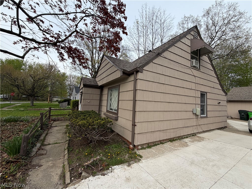 23340 Williams Avenue Euclid OH 44123