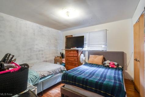4864 E 94th Street Garfield Heights OH 44125