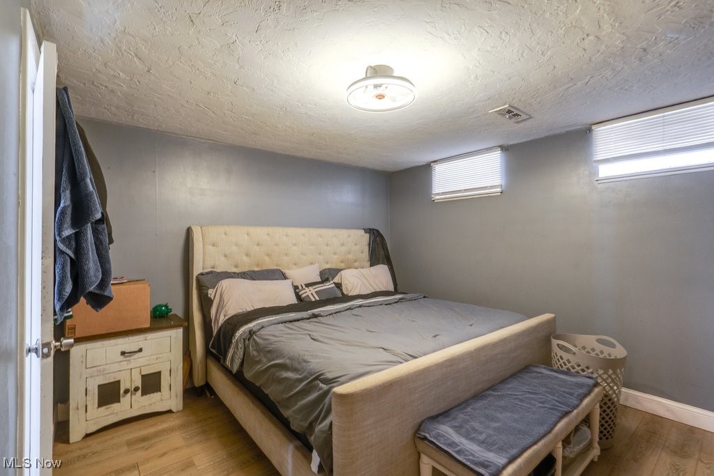 4864 E 94th Street Garfield Heights OH 44125