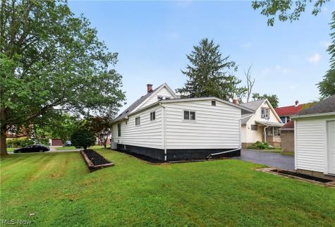 57 Poplar Avenue Niles OH 44446