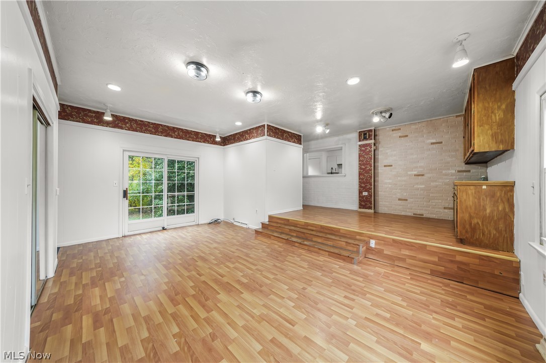 6123 Lucas Avenue Ashtabula OH 44004
