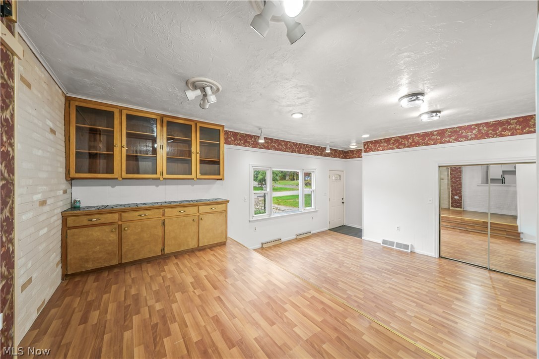 6123 Lucas Avenue Ashtabula OH 44004