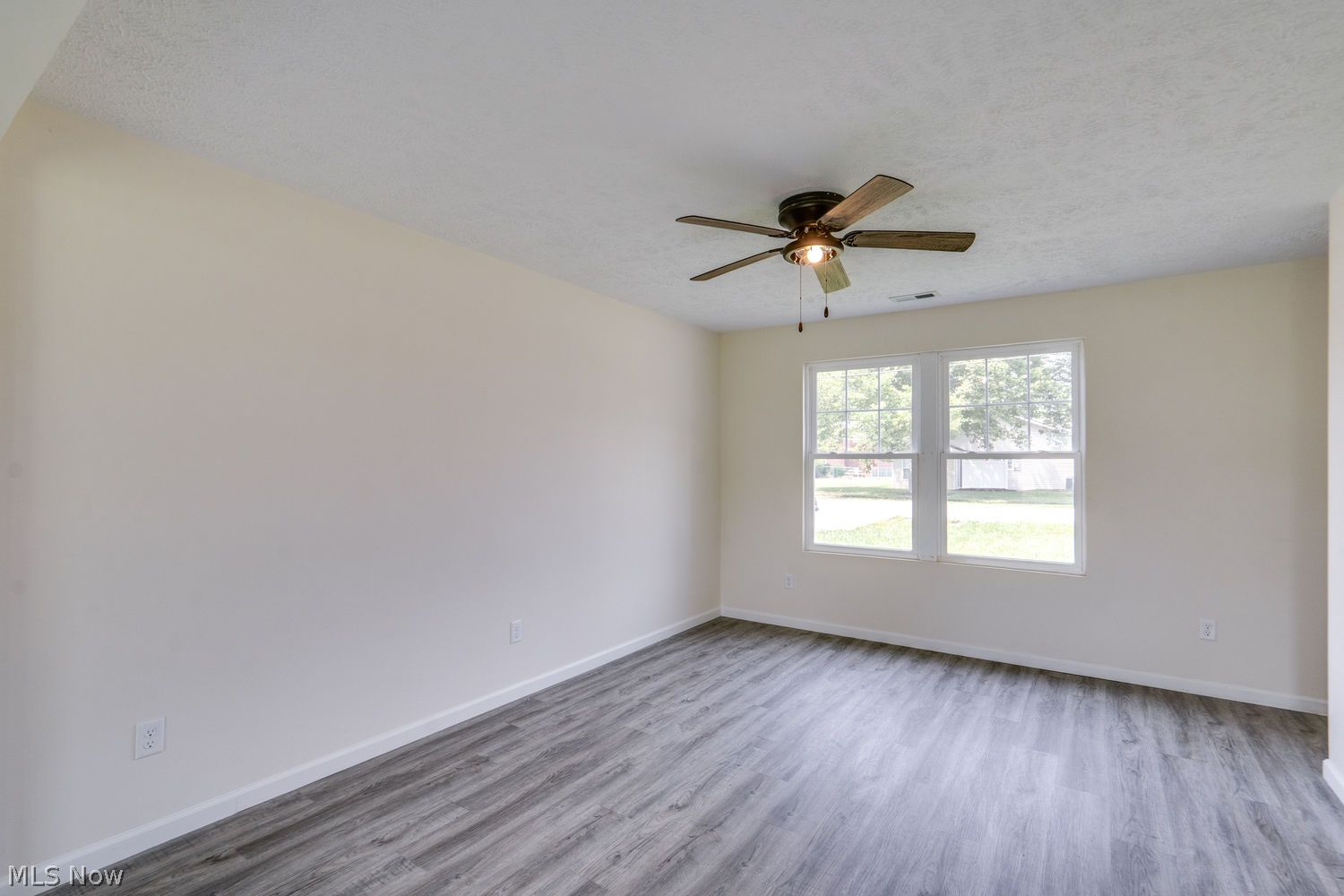 335 Abbe Road N Elyria OH 44035