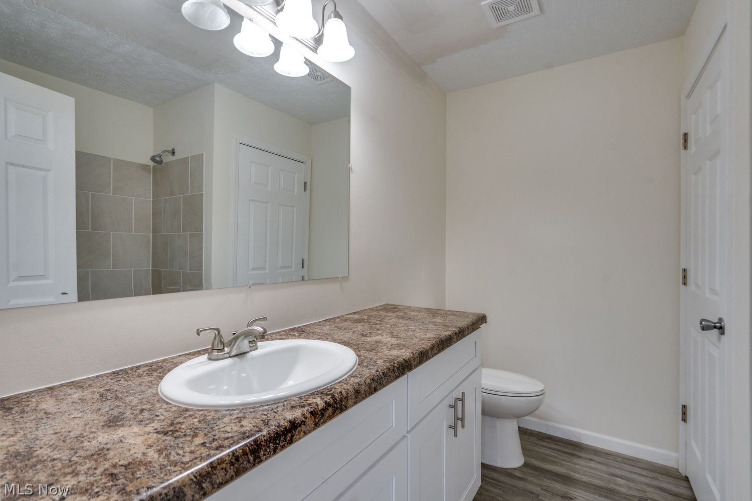 335 Abbe Road N Elyria OH 44035