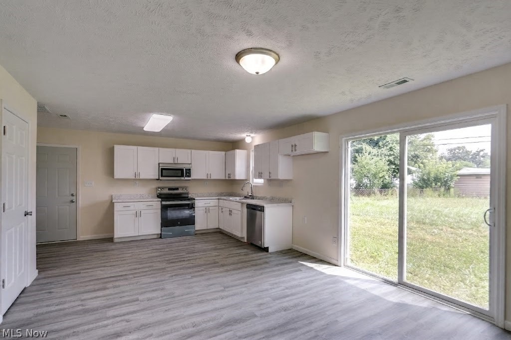335 Abbe Road N Elyria OH 44035