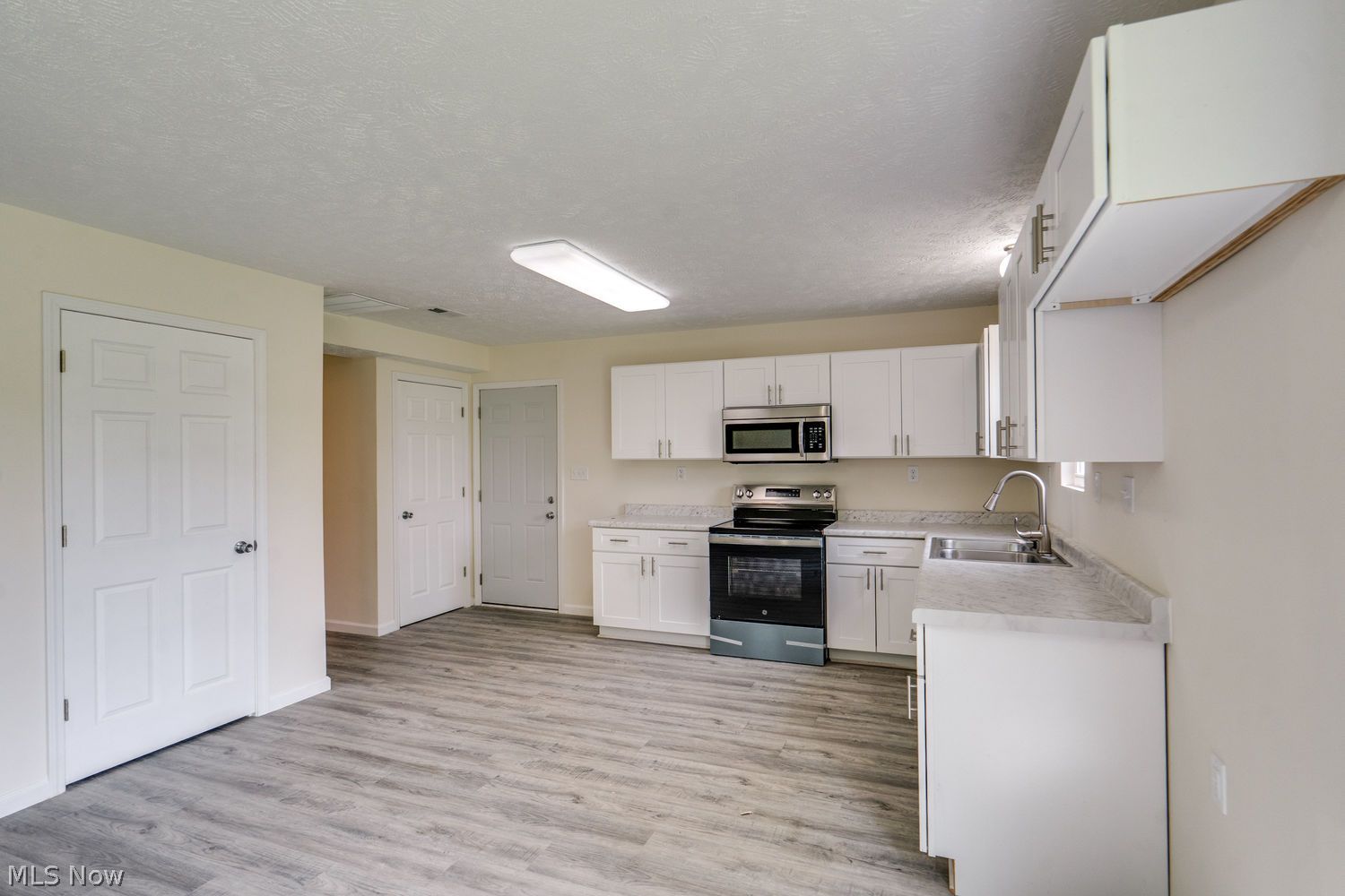 335 Abbe Road N Elyria OH 44035
