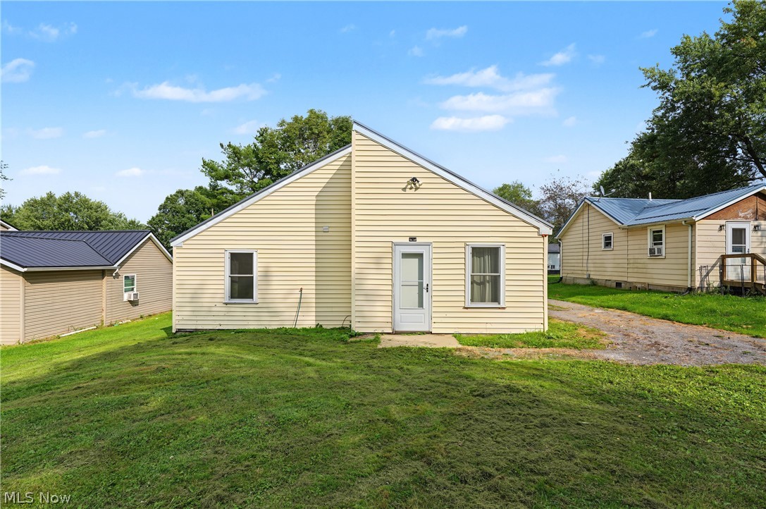 16236 Georgette Drive Burton OH 44021