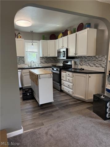 880 E Caston Road Uniontown OH 44685