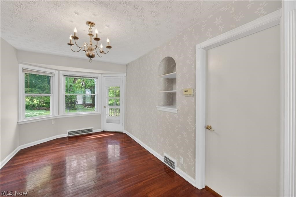 1274 Dorsh Road South Euclid OH 44121