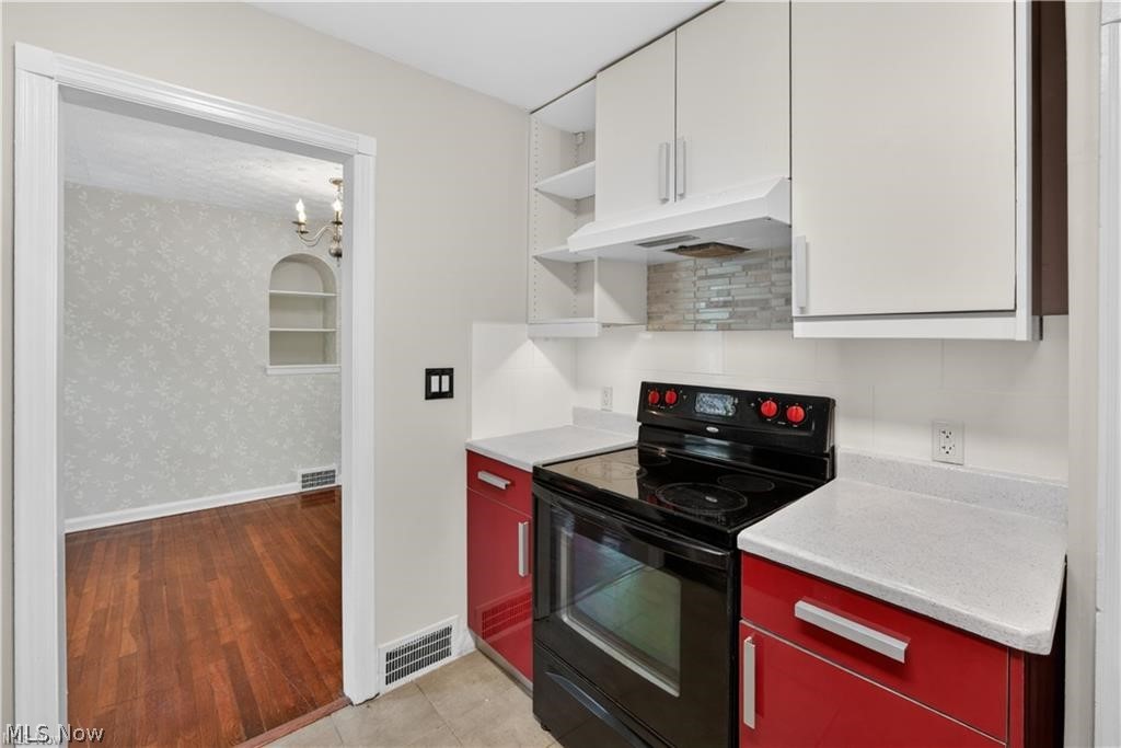 1274 Dorsh Road South Euclid OH 44121