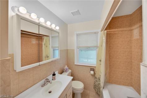 1274 Dorsh Road South Euclid OH 44121