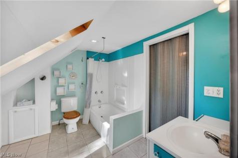 1274 Dorsh Road South Euclid OH 44121