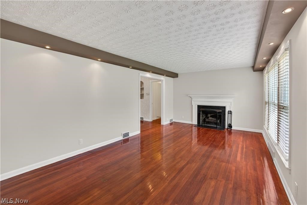 1274 Dorsh Road South Euclid OH 44121
