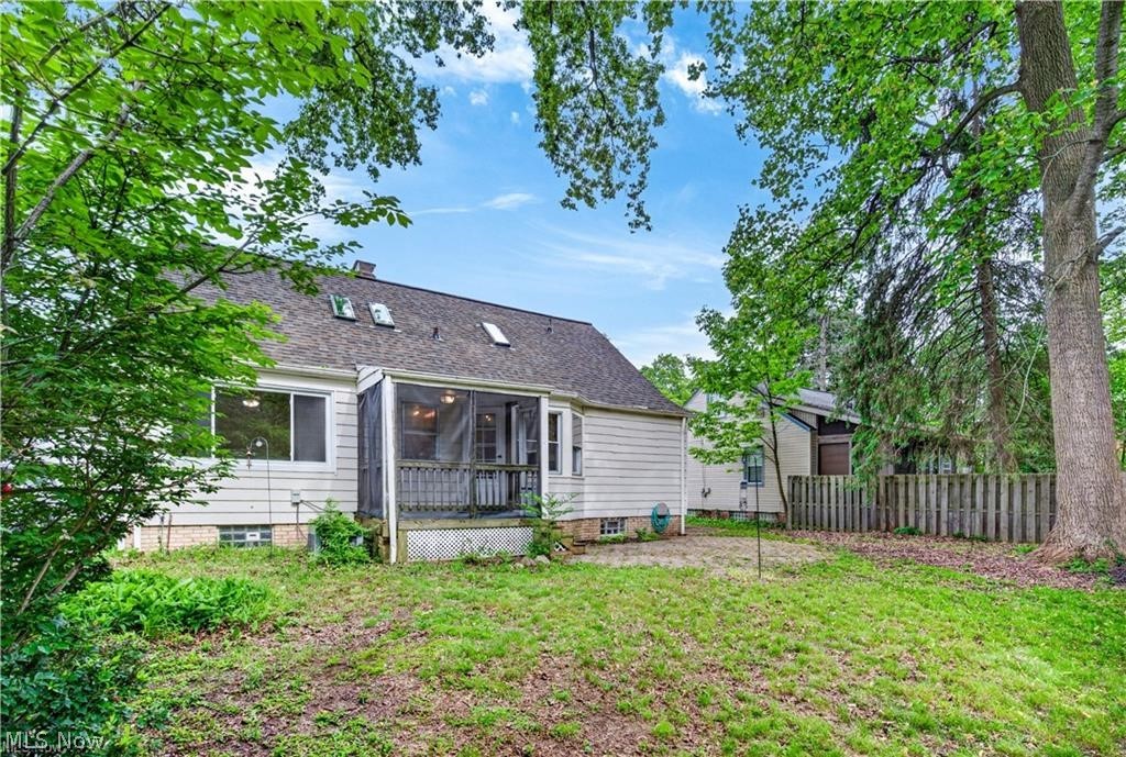 1274 Dorsh Road South Euclid OH 44121