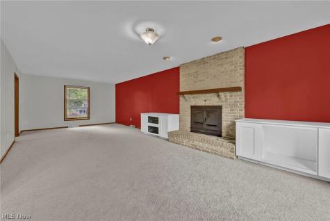 1127 Deepwood Drive Macedonia OH 44056