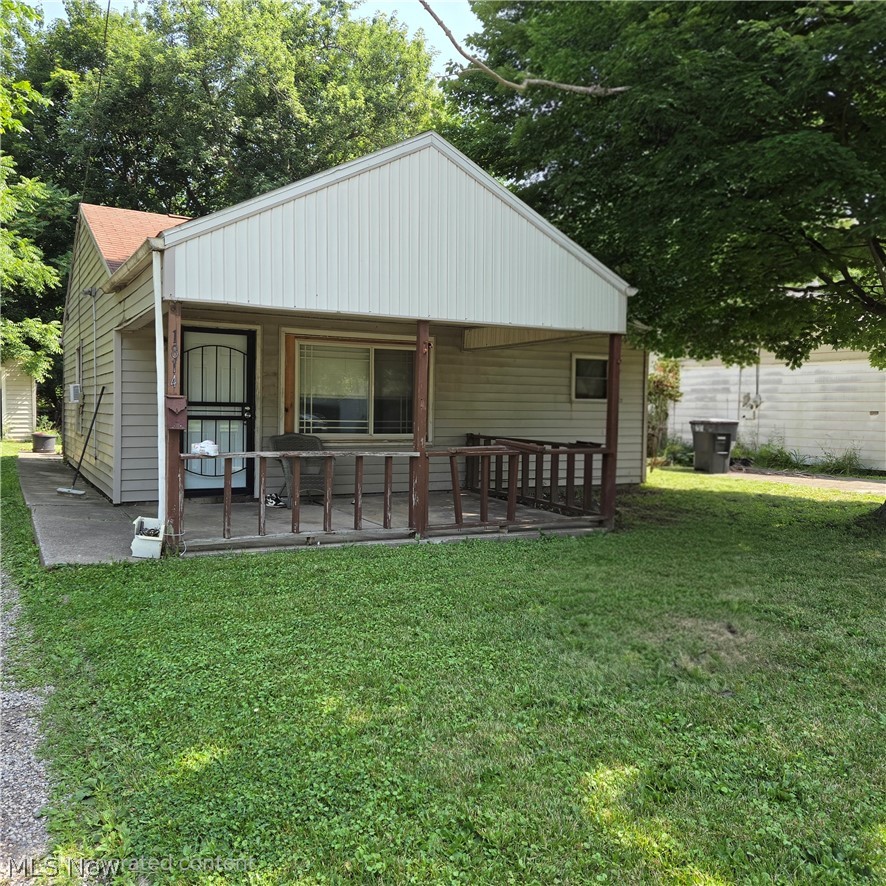 1814 Victoria Street SW Warren OH 44485