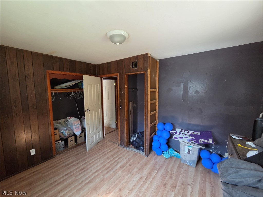 1814 Victoria Street SW Warren OH 44485