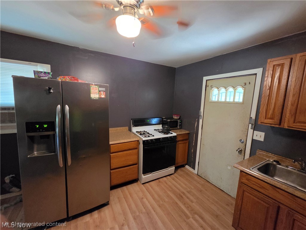 1814 Victoria Street SW Warren OH 44485