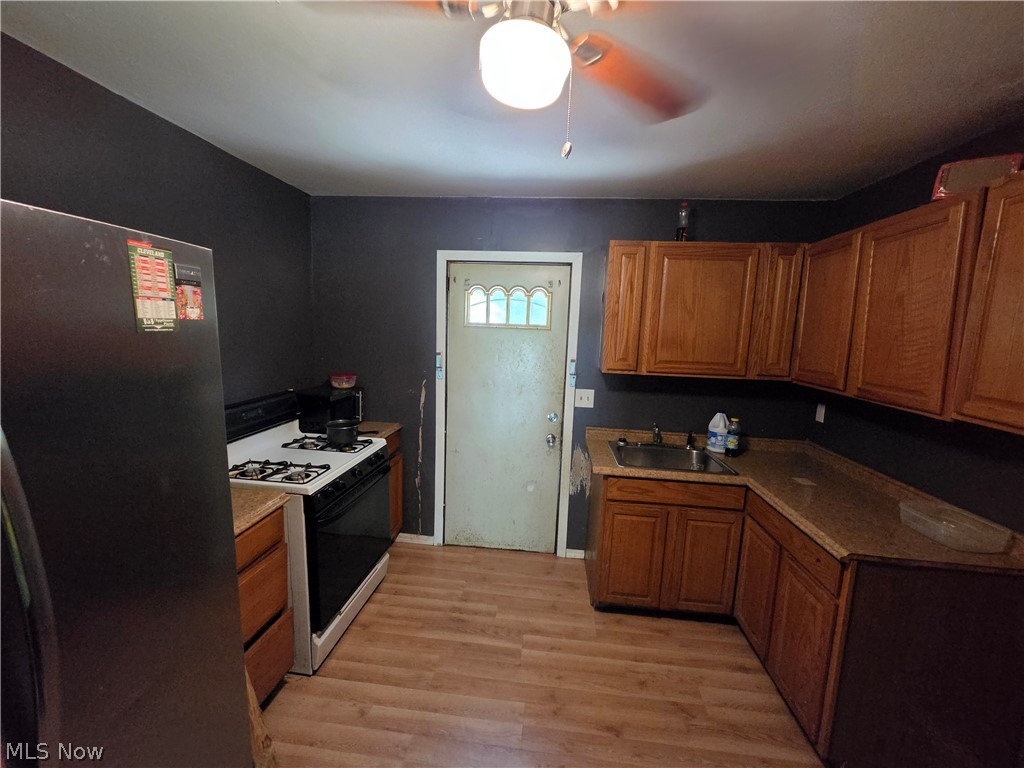 1814 Victoria Street SW Warren OH 44485