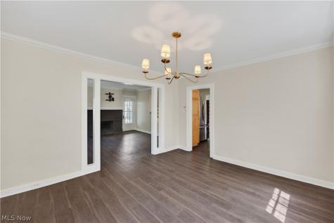 2943 Edgehill Road Cleveland Heights OH 44118