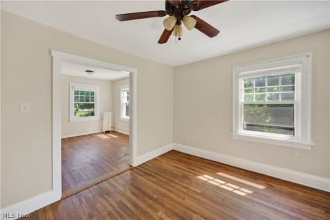 2943 Edgehill Road Cleveland Heights OH 44118