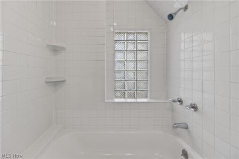 2943 Edgehill Road Cleveland Heights OH 44118