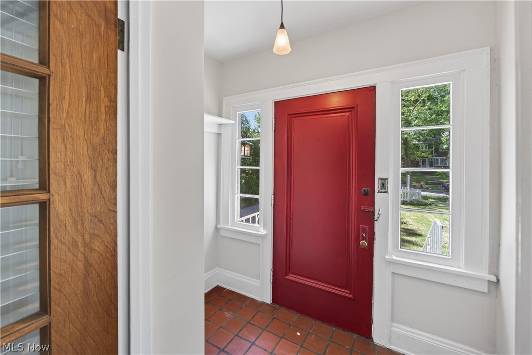 2943 Edgehill Road Cleveland Heights OH 44118
