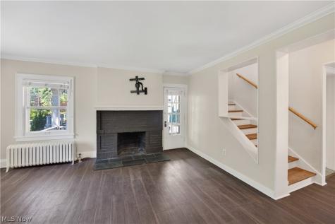 2943 Edgehill Road Cleveland Heights OH 44118