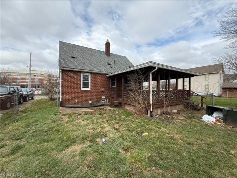 230 Arlington Avenue SW Canton OH 44706