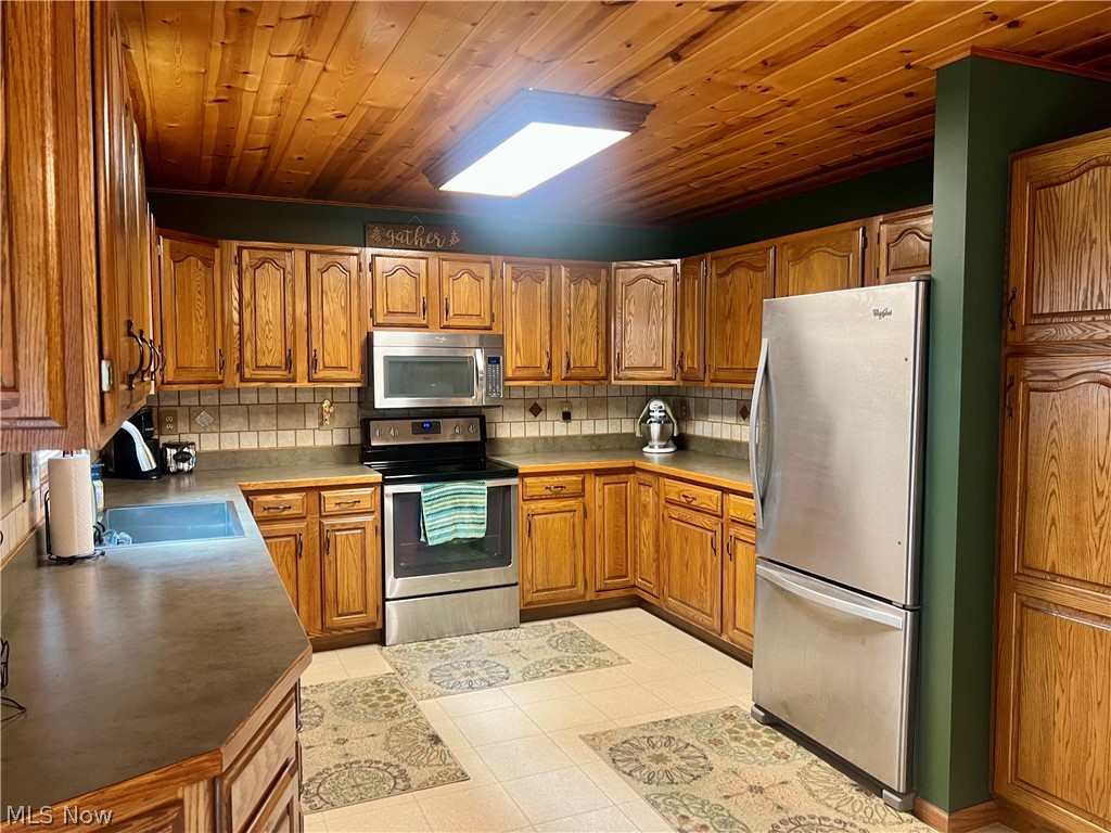 673 Hillcrest Drive Wadsworth OH 44281