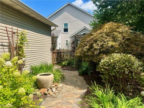 673 Hillcrest Drive Wadsworth OH 44281