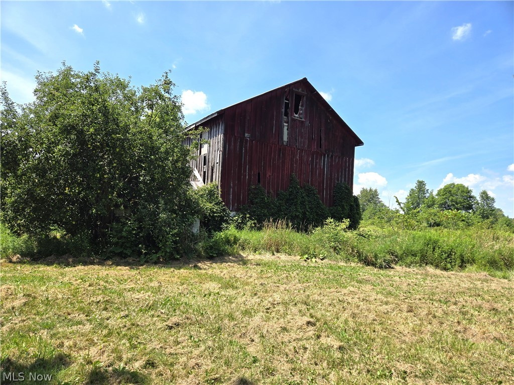 8725 State Route 7 Williamsfield OH 44093