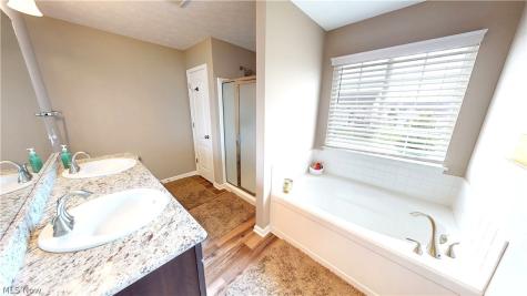 940 Longitude Lane Amherst OH 44001