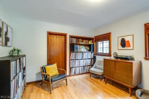 326 Dorchester Road Akron OH 44320