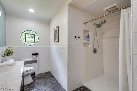 326 Dorchester Road Akron OH 44320