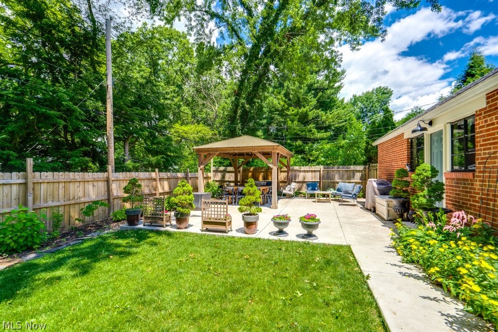 326 Dorchester Road Akron OH 44320