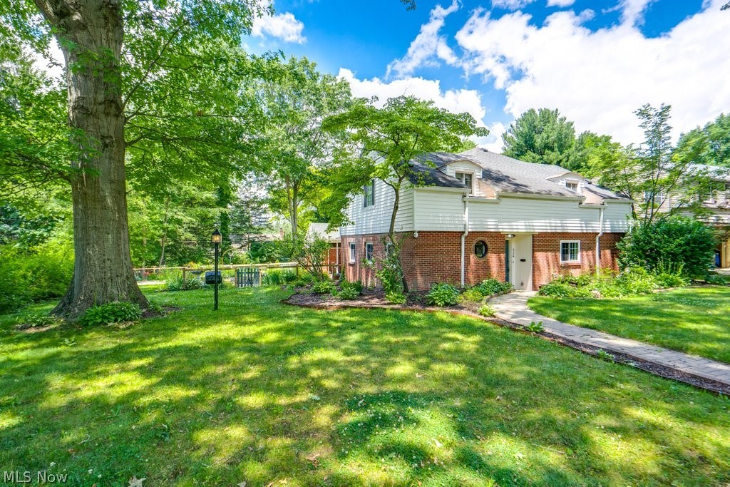 326 Dorchester Road Akron OH 44320