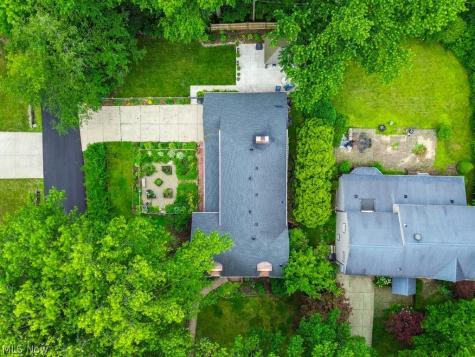 326 Dorchester Road Akron OH 44320