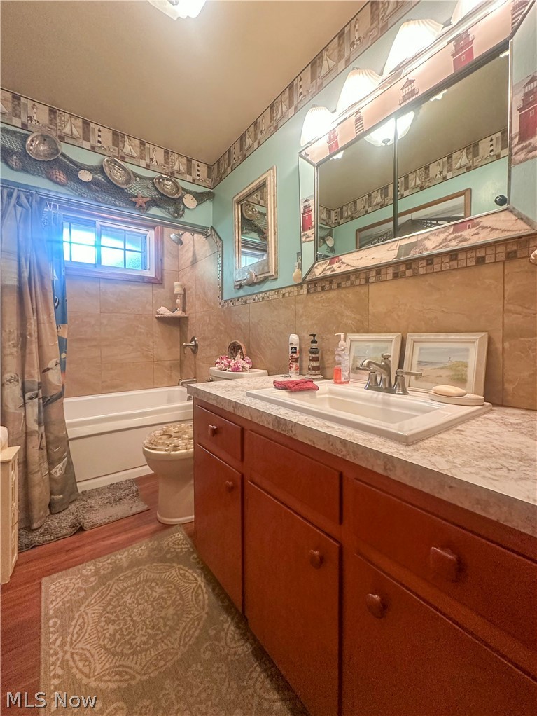 7706 State Route 46 Cortland OH 44410